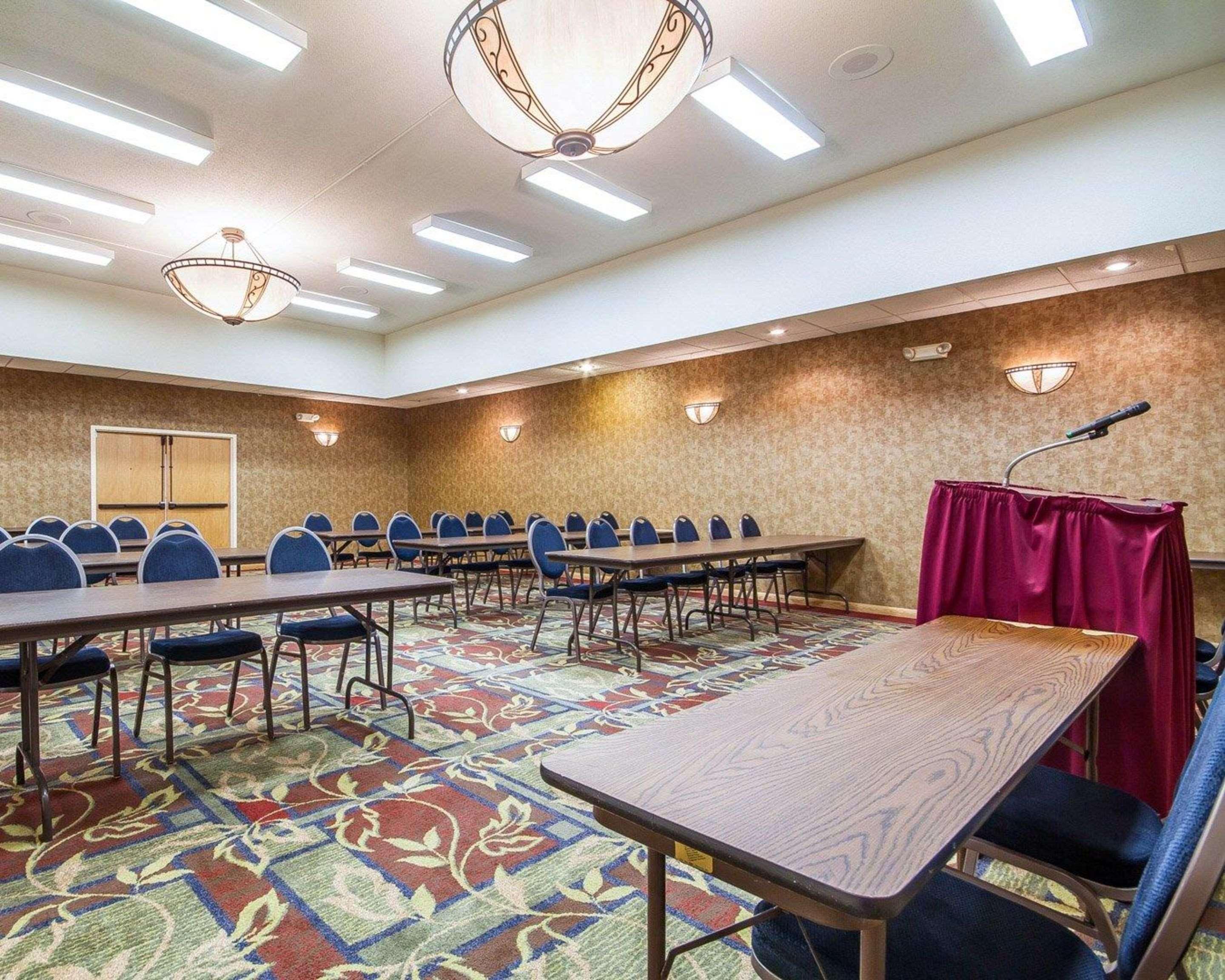 Comfort Inn & Suites Black River Falls I-94 Εξωτερικό φωτογραφία