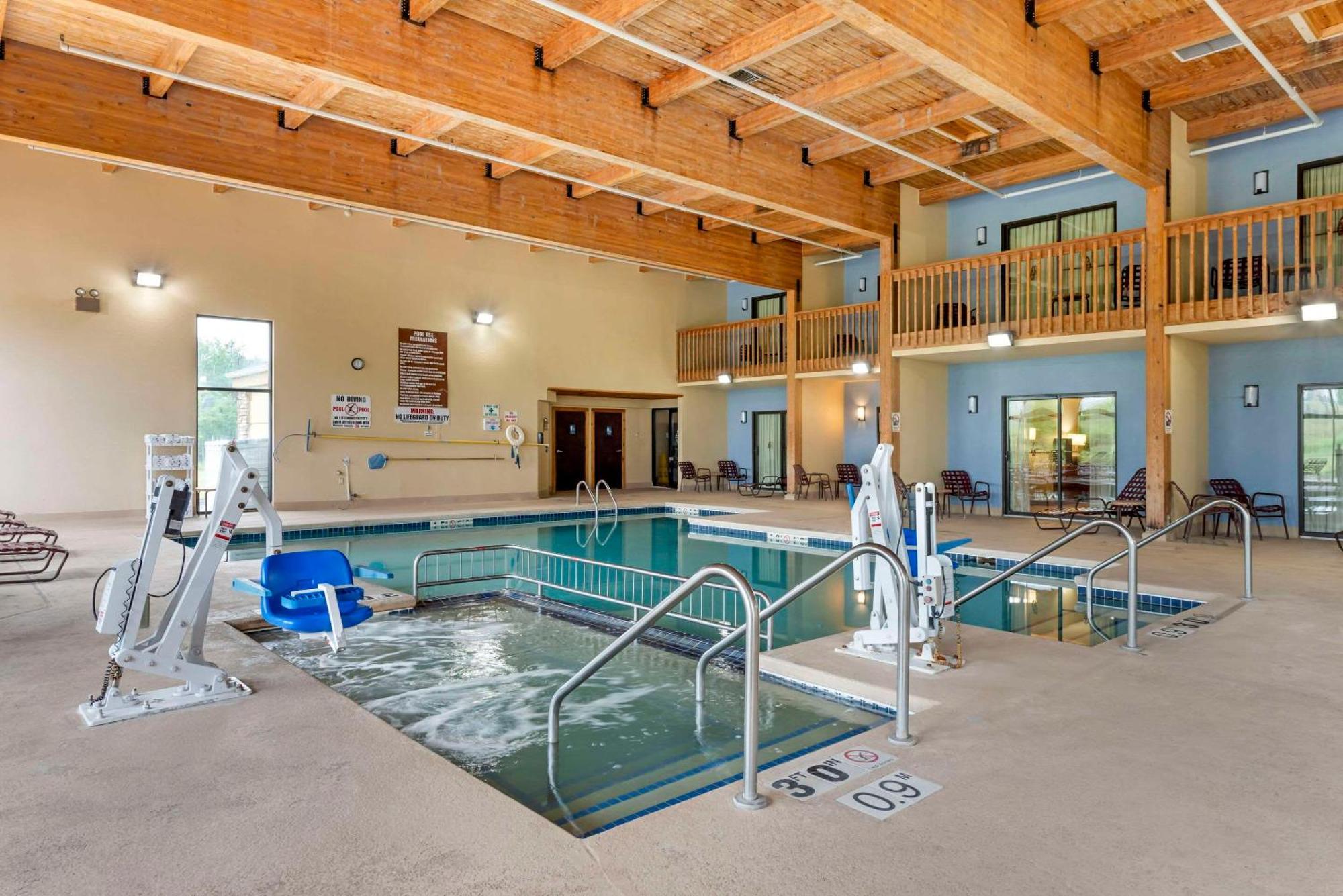 Comfort Inn & Suites Black River Falls I-94 Εξωτερικό φωτογραφία