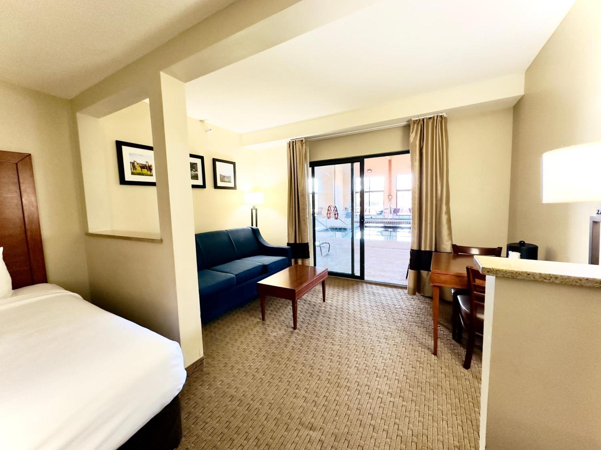 Comfort Inn & Suites Black River Falls I-94 Εξωτερικό φωτογραφία