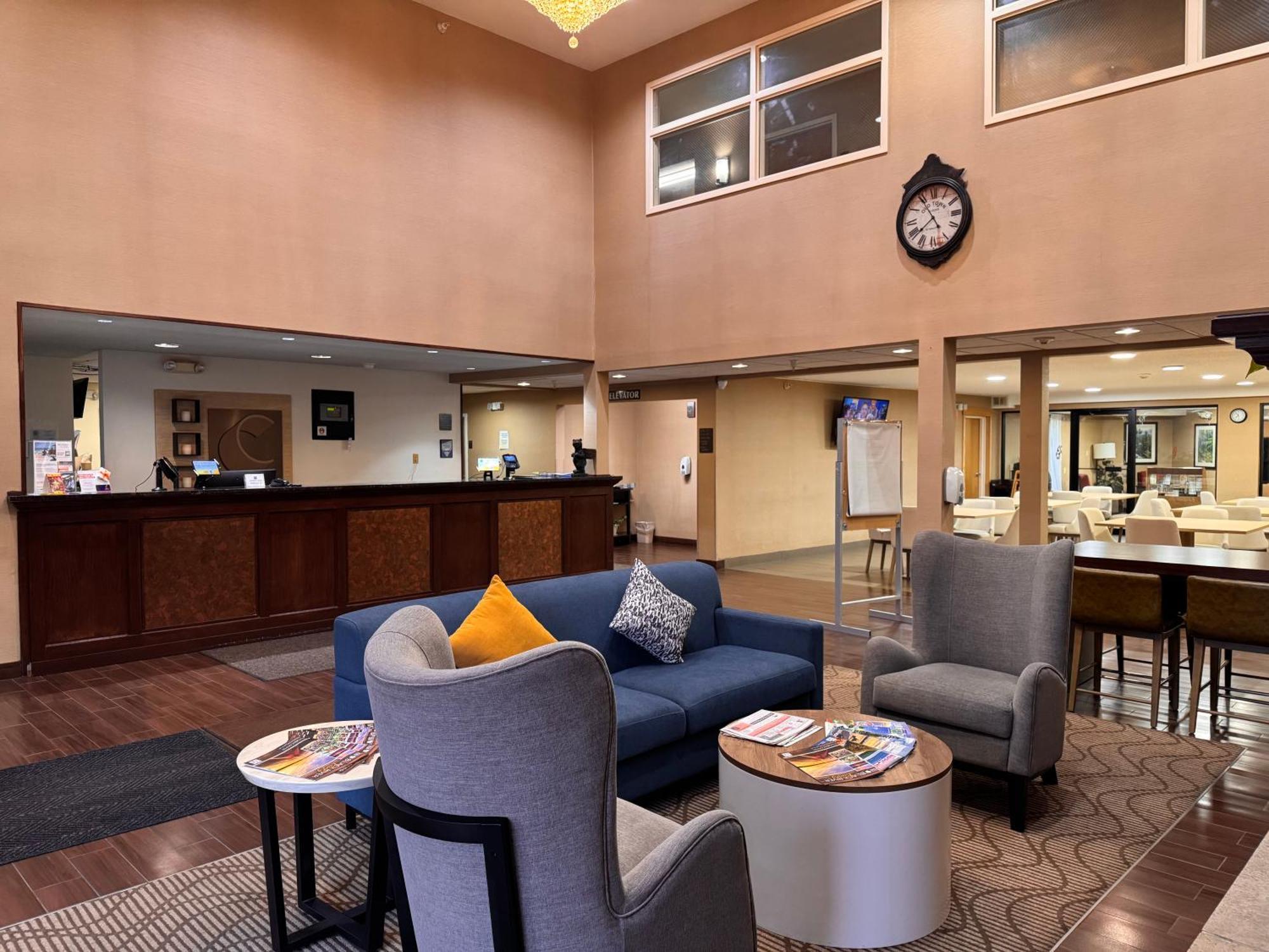Comfort Inn & Suites Black River Falls I-94 Εξωτερικό φωτογραφία