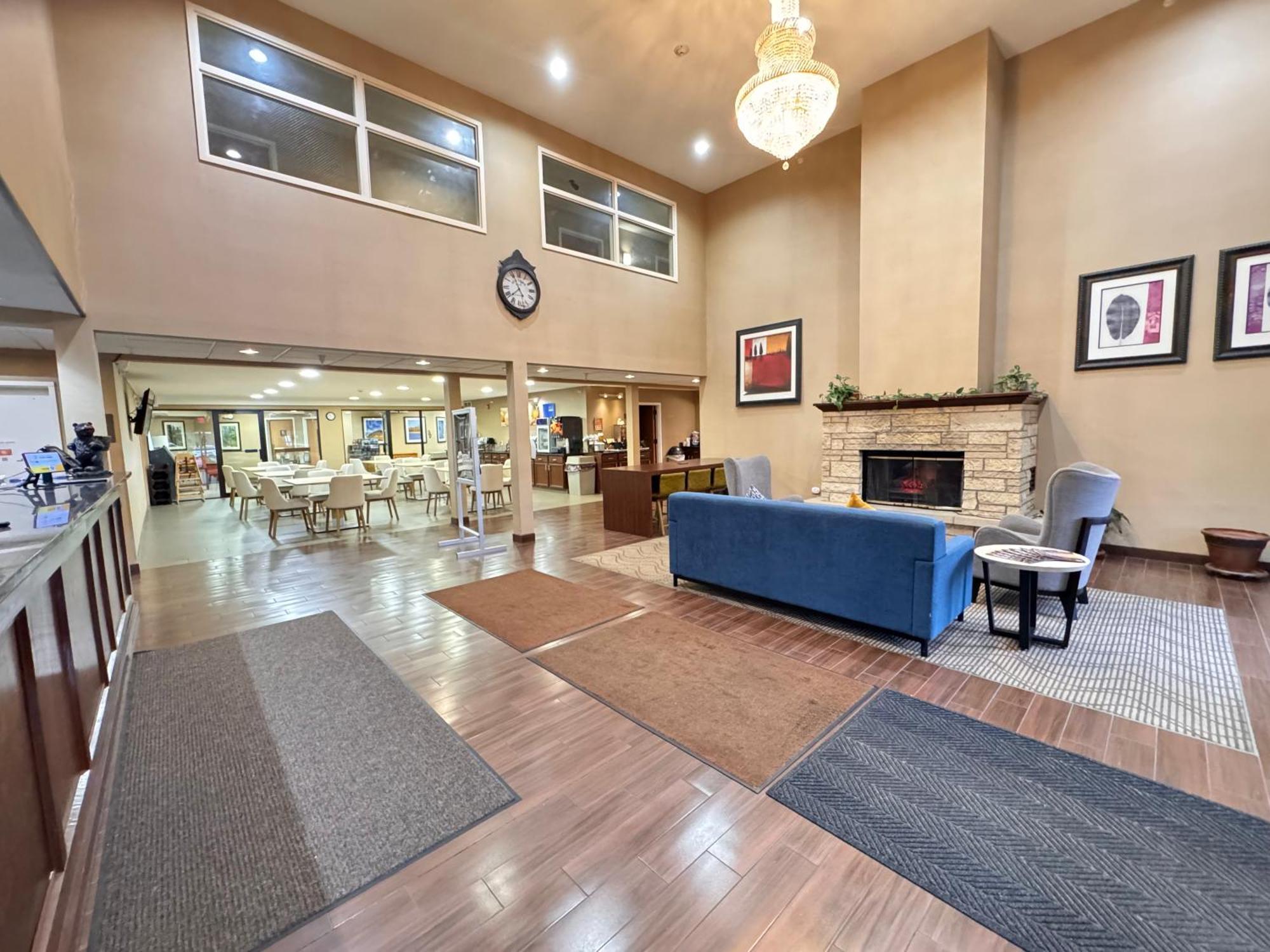 Comfort Inn & Suites Black River Falls I-94 Εξωτερικό φωτογραφία